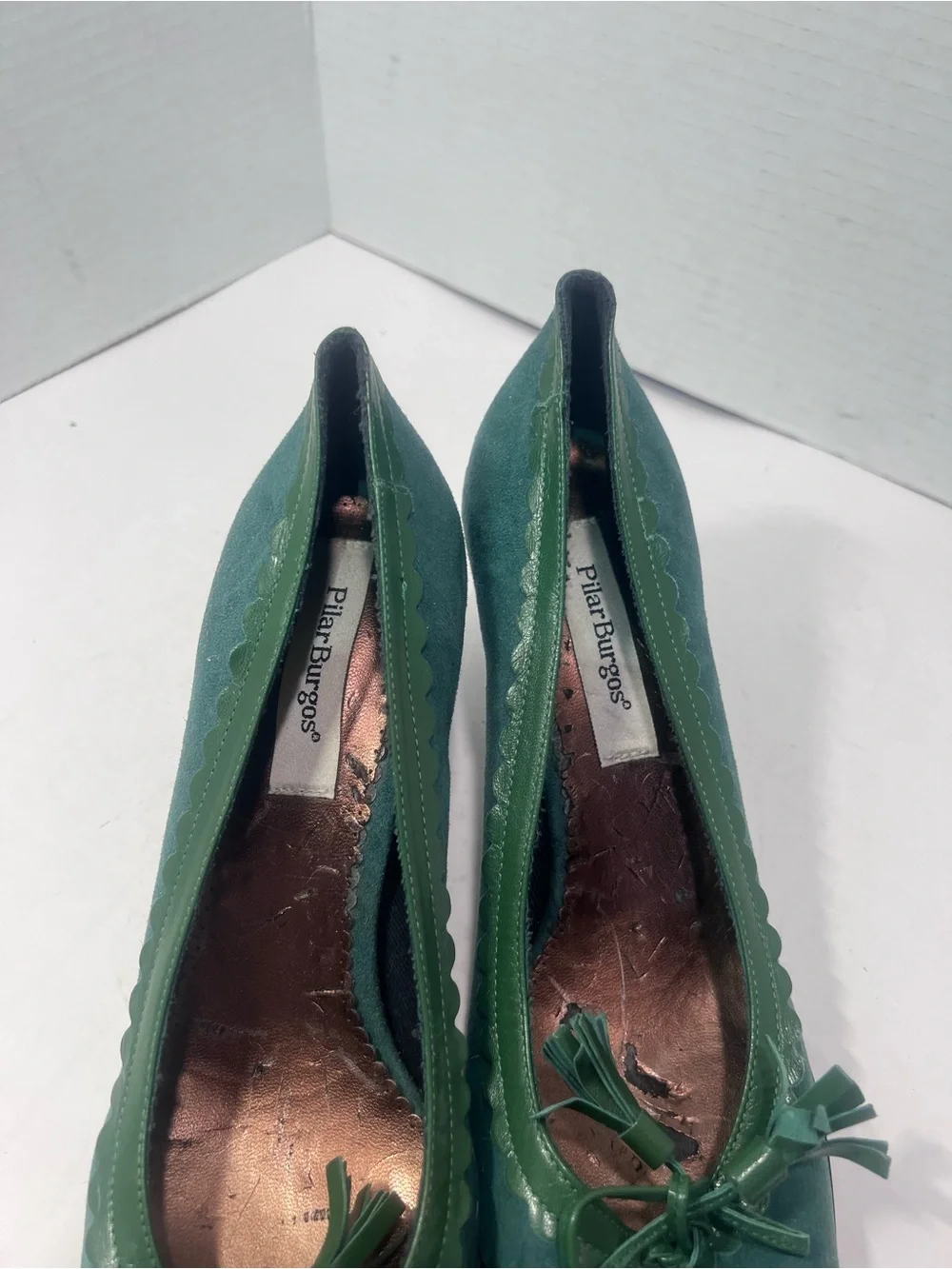 Green Suede Mid-Heel Pumps with Tassel Detail